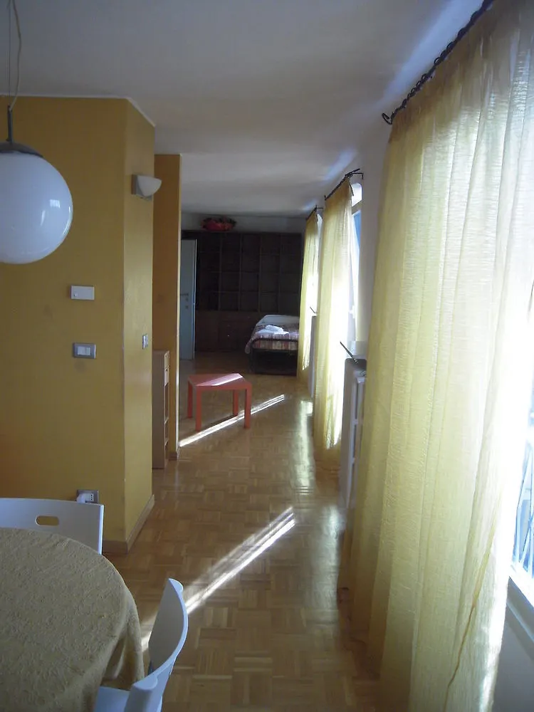 Bed And Breakfast Al Viale Papa Giovanni Bergamo Italy