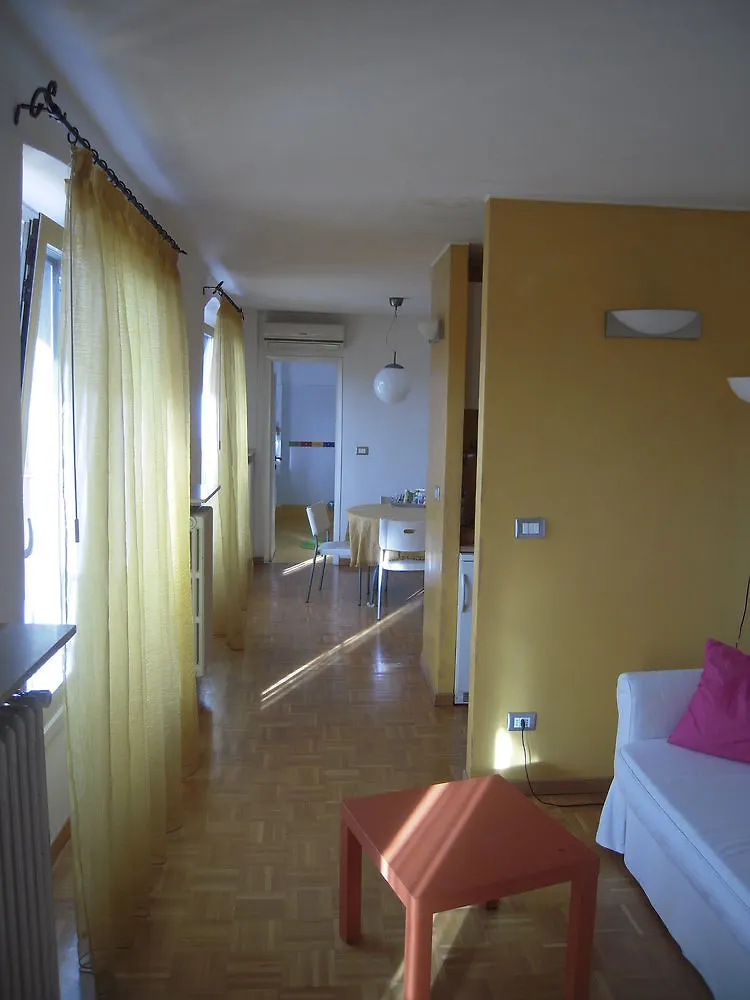 Bed And Breakfast Al Viale Papa Giovanni Bergamo Hotel